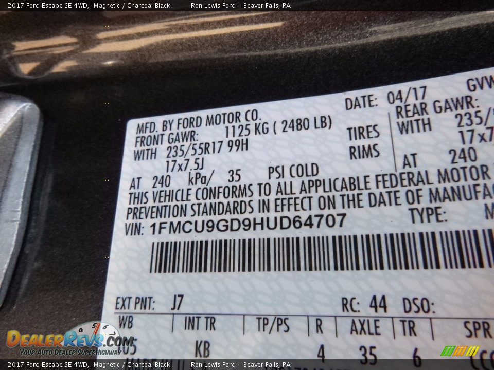 2017 Ford Escape SE 4WD Magnetic / Charcoal Black Photo #15