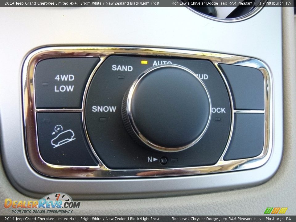 2014 Jeep Grand Cherokee Limited 4x4 Bright White / New Zealand Black/Light Frost Photo #15