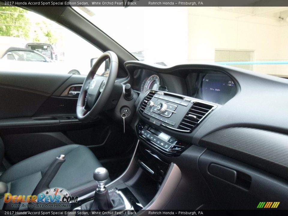 2017 Honda Accord Sport Special Edition Sedan White Orchid Pearl / Black Photo #13