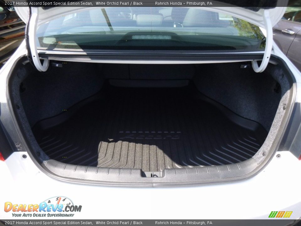 2017 Honda Accord Sport Special Edition Sedan Trunk Photo #26