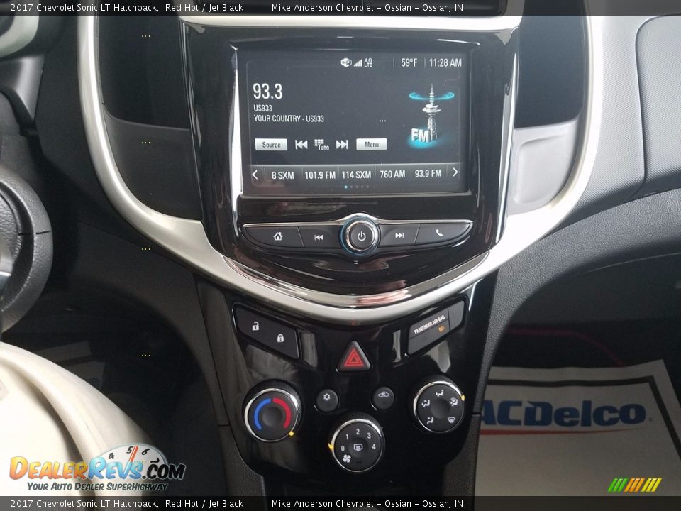 Controls of 2017 Chevrolet Sonic LT Hatchback Photo #12