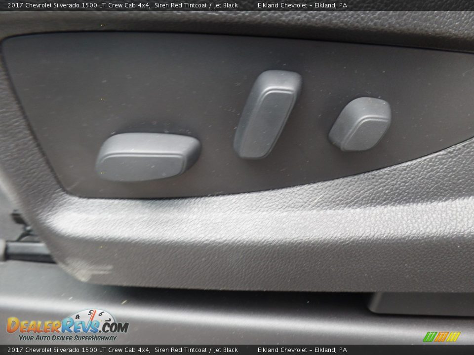 2017 Chevrolet Silverado 1500 LT Crew Cab 4x4 Siren Red Tintcoat / Jet Black Photo #29
