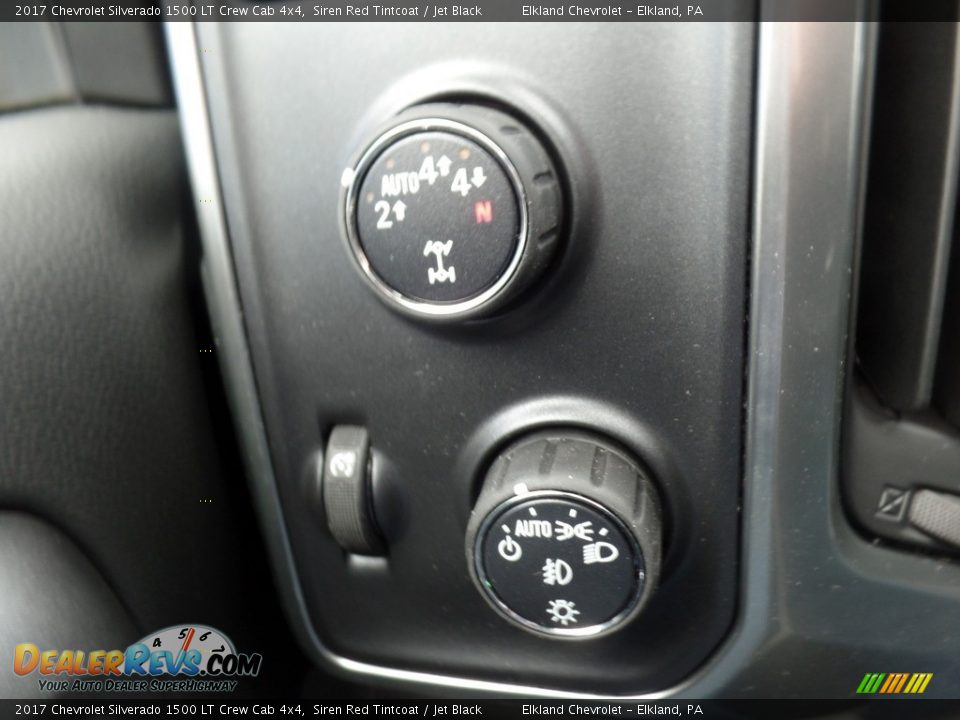 2017 Chevrolet Silverado 1500 LT Crew Cab 4x4 Siren Red Tintcoat / Jet Black Photo #30