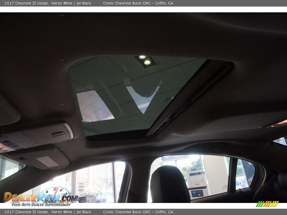 2017 Chevrolet SS Sedan Heron White / Jet Black Photo #11