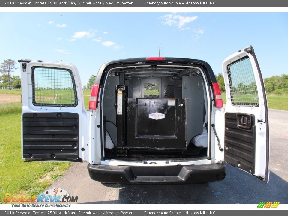 2010 Chevrolet Express 2500 Work Van Summit White / Medium Pewter Photo #16