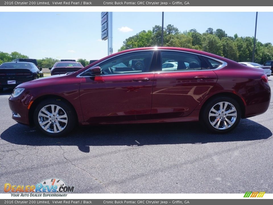 2016 Chrysler 200 Limited Velvet Red Pearl / Black Photo #4