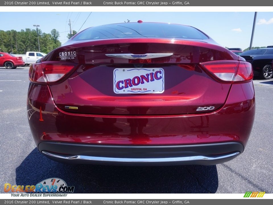 2016 Chrysler 200 Limited Velvet Red Pearl / Black Photo #6
