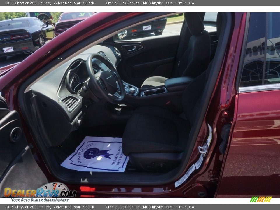 2016 Chrysler 200 Limited Velvet Red Pearl / Black Photo #9