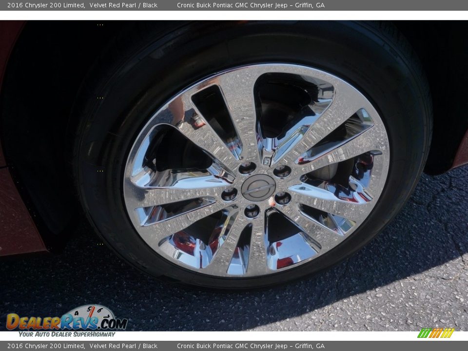 2016 Chrysler 200 Limited Velvet Red Pearl / Black Photo #14