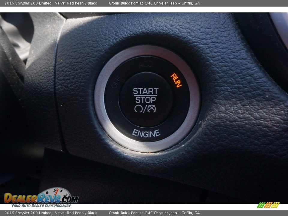 2016 Chrysler 200 Limited Velvet Red Pearl / Black Photo #23