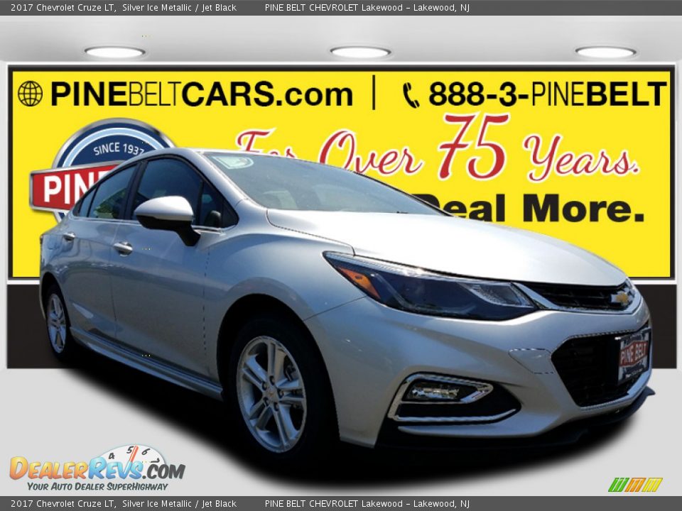 2017 Chevrolet Cruze LT Silver Ice Metallic / Jet Black Photo #1