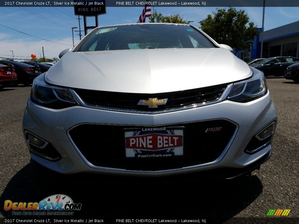 2017 Chevrolet Cruze LT Silver Ice Metallic / Jet Black Photo #2