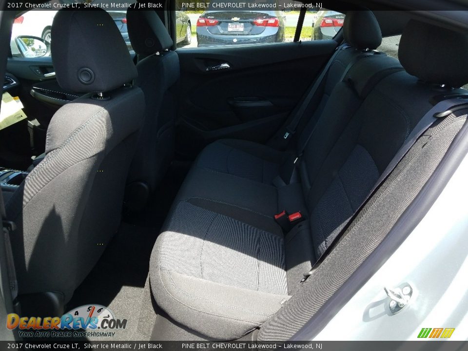 2017 Chevrolet Cruze LT Silver Ice Metallic / Jet Black Photo #6