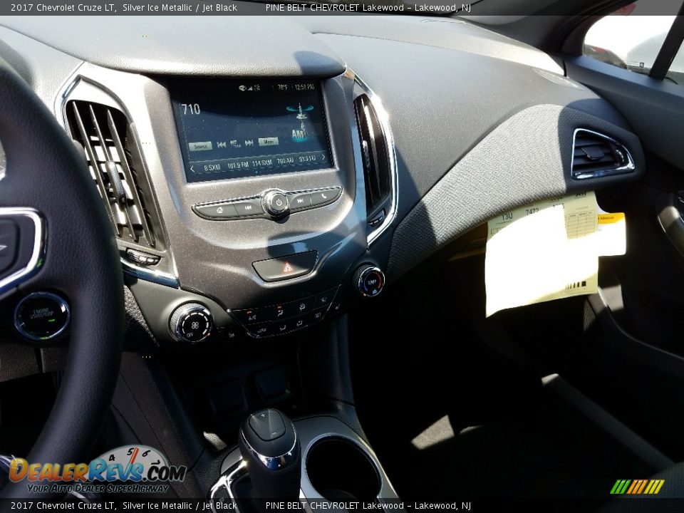 2017 Chevrolet Cruze LT Silver Ice Metallic / Jet Black Photo #10
