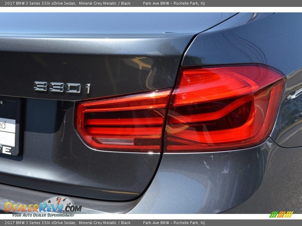 2017 BMW 3 Series 330i xDrive Sedan Mineral Grey Metallic / Black Photo #23