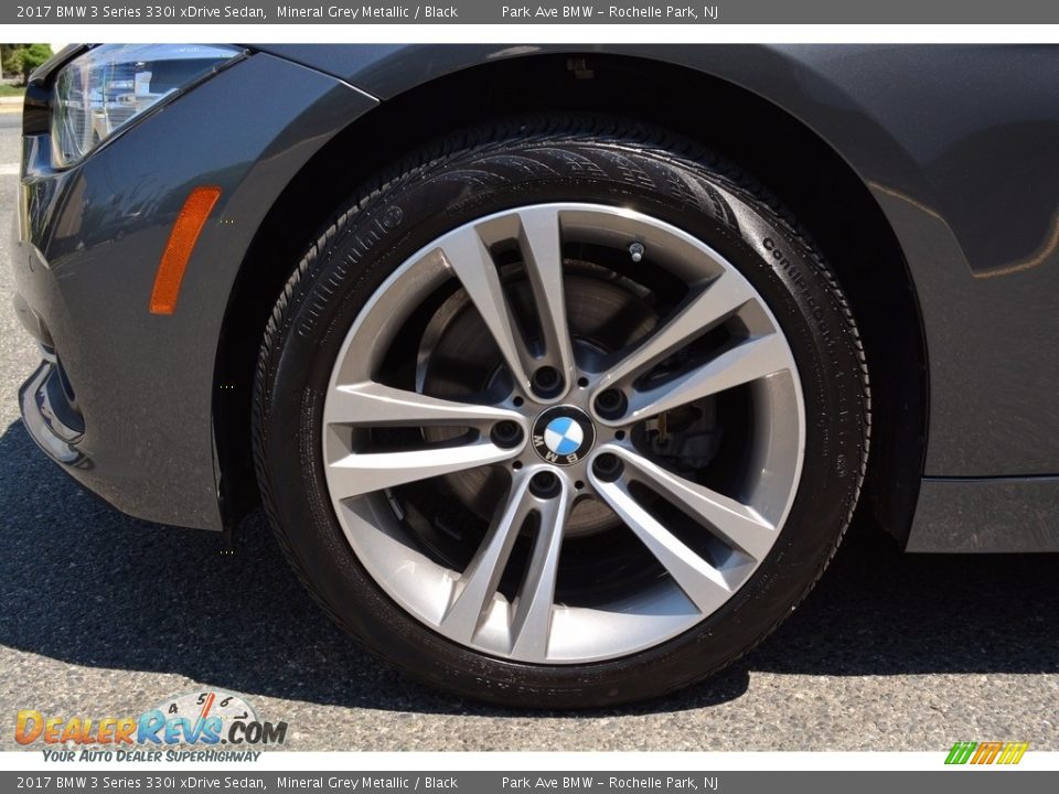 2017 BMW 3 Series 330i xDrive Sedan Mineral Grey Metallic / Black Photo #32