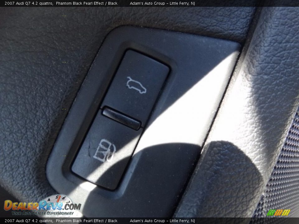 2007 Audi Q7 4.2 quattro Phantom Black Pearl Effect / Black Photo #16