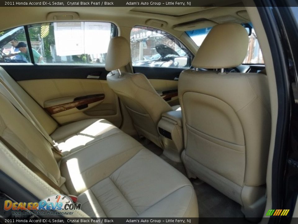 2011 Honda Accord EX-L Sedan Crystal Black Pearl / Black Photo #17