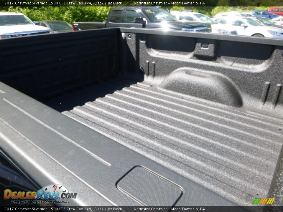 2017 Chevrolet Silverado 1500 LTZ Crew Cab 4x4 Black / Jet Black Photo #11