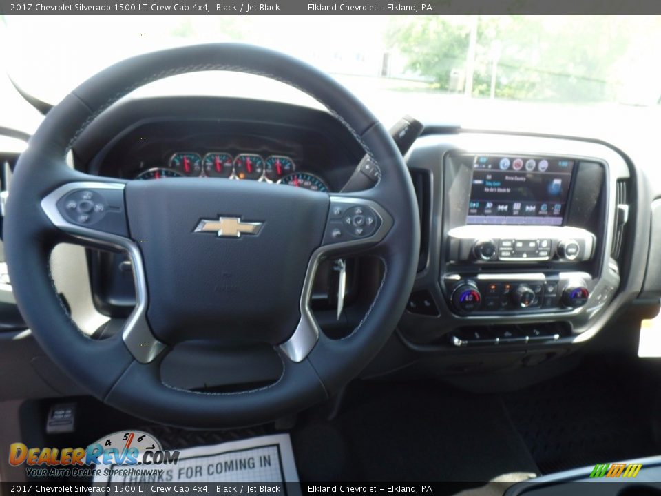 2017 Chevrolet Silverado 1500 LT Crew Cab 4x4 Black / Jet Black Photo #18