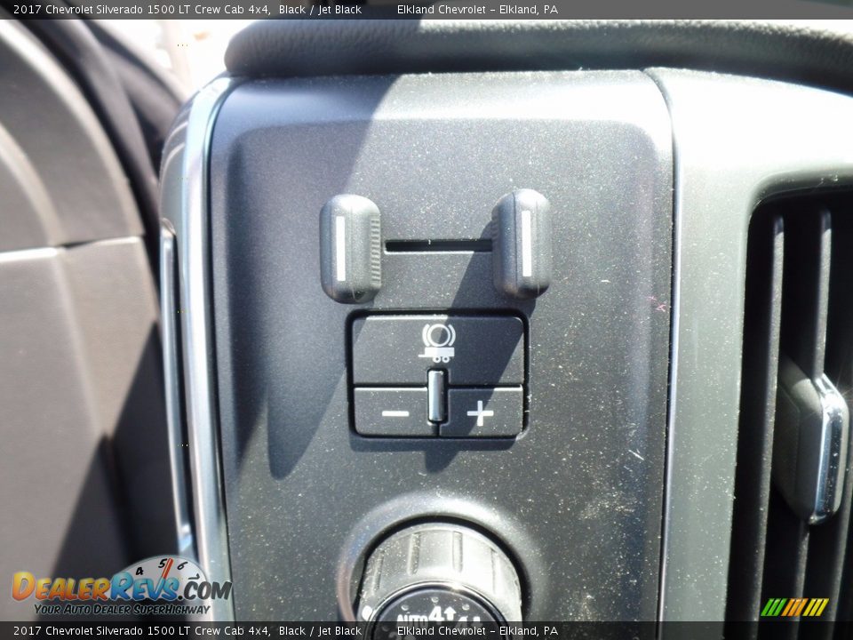 2017 Chevrolet Silverado 1500 LT Crew Cab 4x4 Black / Jet Black Photo #23