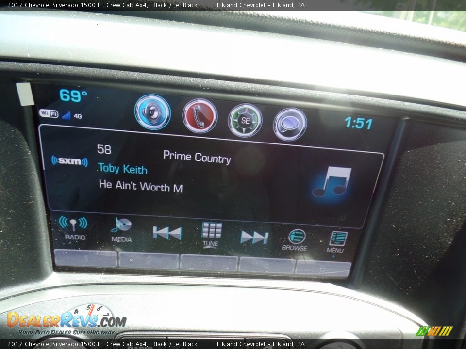 2017 Chevrolet Silverado 1500 LT Crew Cab 4x4 Black / Jet Black Photo #28