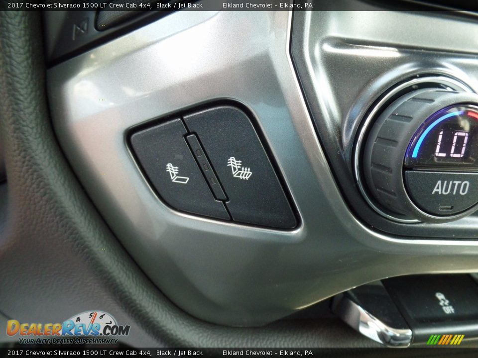 2017 Chevrolet Silverado 1500 LT Crew Cab 4x4 Black / Jet Black Photo #32