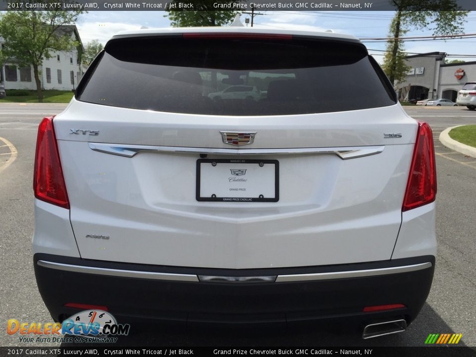 2017 Cadillac XT5 Luxury AWD Crystal White Tricoat / Jet Black Photo #5