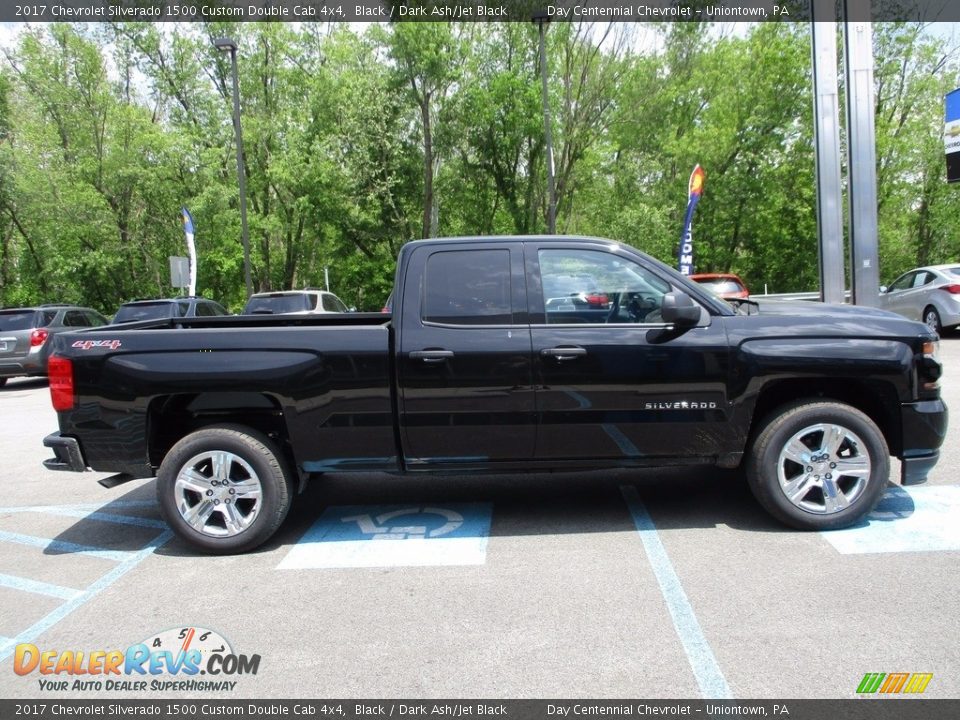 2017 Chevrolet Silverado 1500 Custom Double Cab 4x4 Black / Dark Ash/Jet Black Photo #7