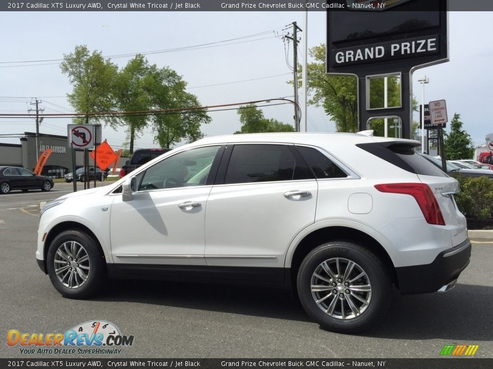 2017 Cadillac XT5 Luxury AWD Crystal White Tricoat / Jet Black Photo #6