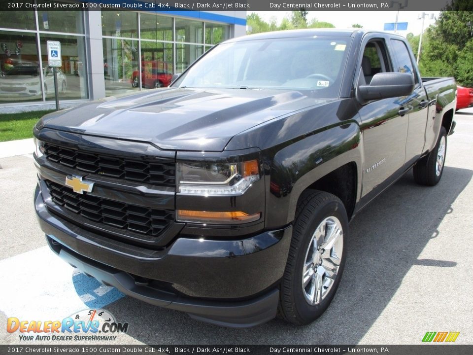 2017 Chevrolet Silverado 1500 Custom Double Cab 4x4 Black / Dark Ash/Jet Black Photo #10