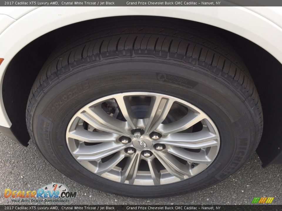 2017 Cadillac XT5 Luxury AWD Crystal White Tricoat / Jet Black Photo #11