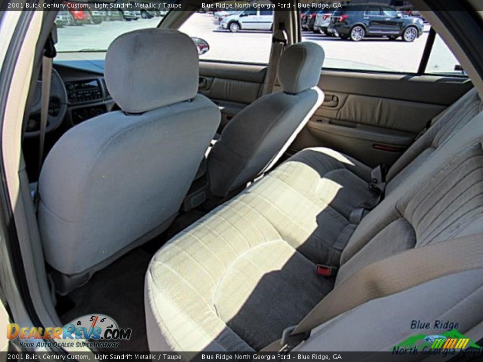 2001 Buick Century Custom Light Sandrift Metallic / Taupe Photo #16