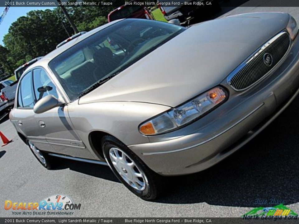 2001 Buick Century Custom Light Sandrift Metallic / Taupe Photo #27