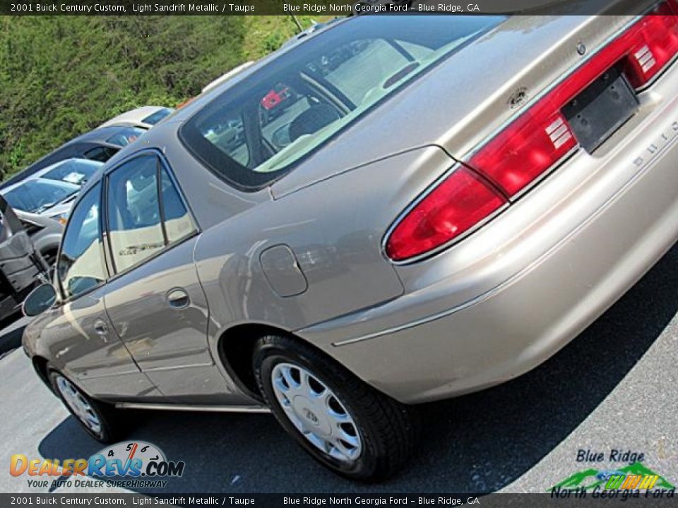 2001 Buick Century Custom Light Sandrift Metallic / Taupe Photo #29