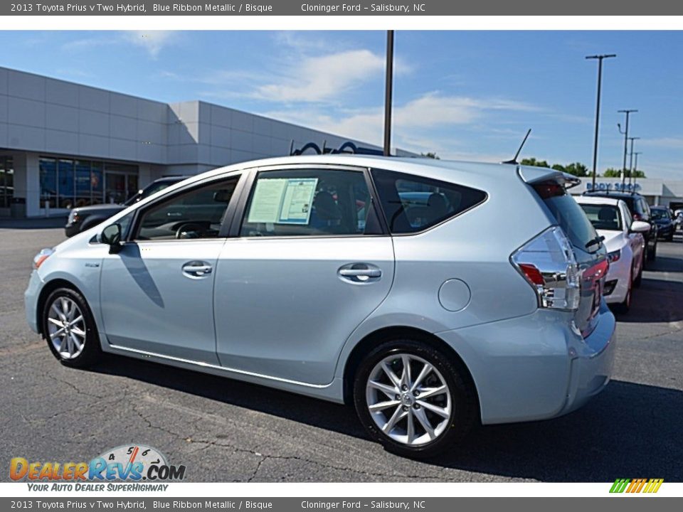 2013 Toyota Prius v Two Hybrid Blue Ribbon Metallic / Bisque Photo #32