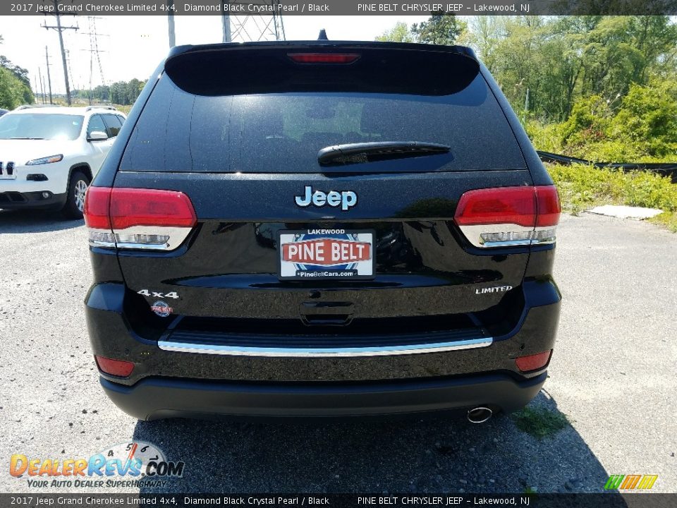 2017 Jeep Grand Cherokee Limited 4x4 Diamond Black Crystal Pearl / Black Photo #5