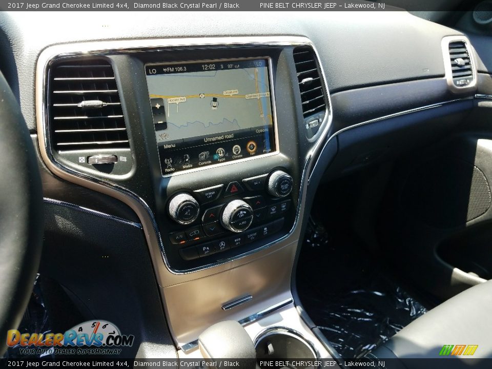 2017 Jeep Grand Cherokee Limited 4x4 Diamond Black Crystal Pearl / Black Photo #10