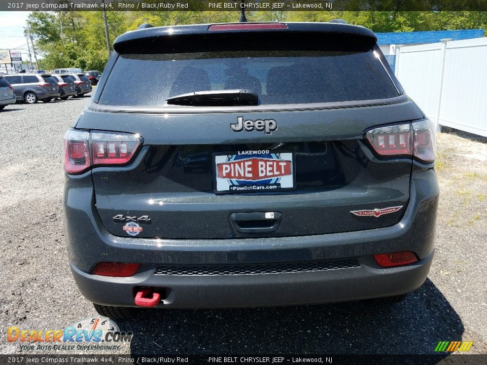 2017 Jeep Compass Trailhawk 4x4 Rhino / Black/Ruby Red Photo #5