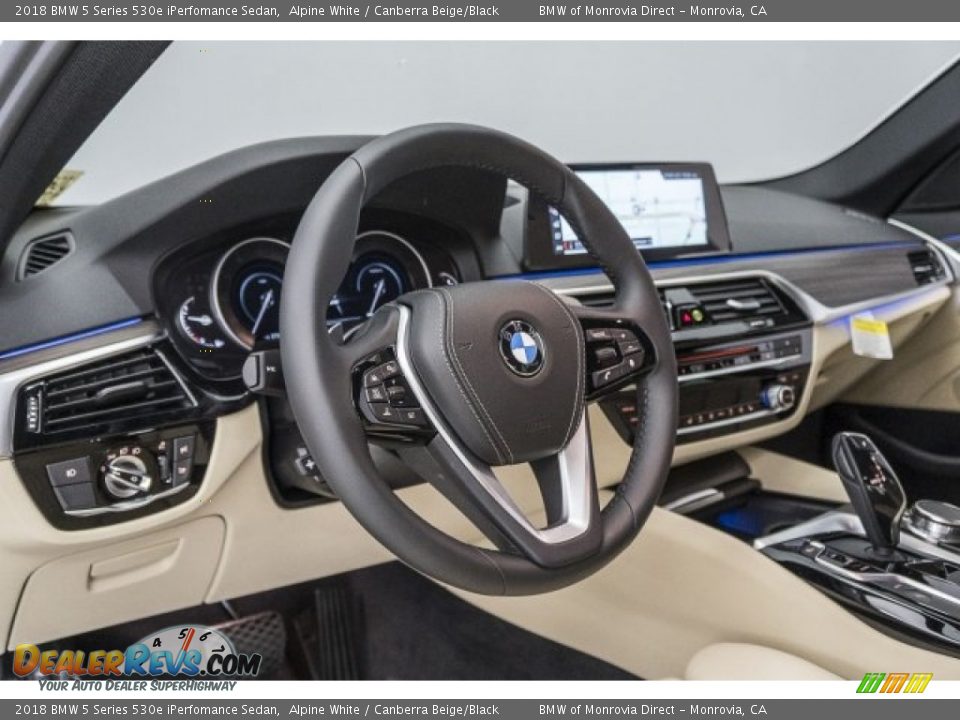 Dashboard of 2018 BMW 5 Series 530e iPerfomance Sedan Photo #5