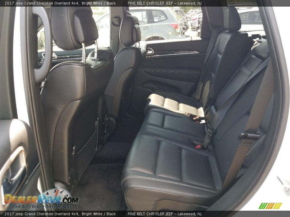 2017 Jeep Grand Cherokee Overland 4x4 Bright White / Black Photo #8