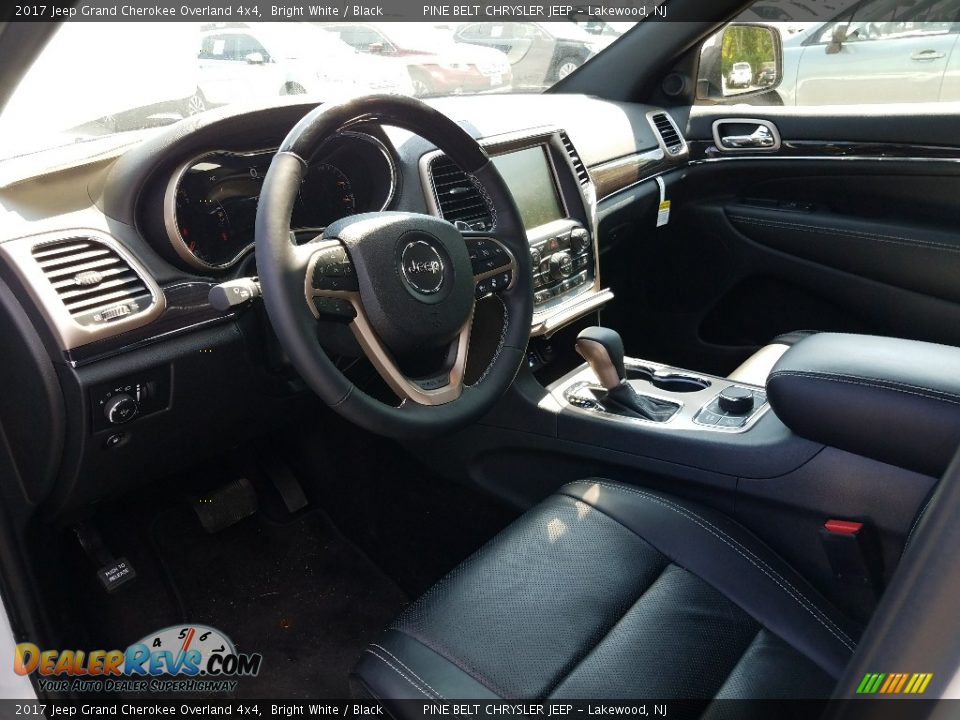 2017 Jeep Grand Cherokee Overland 4x4 Bright White / Black Photo #9