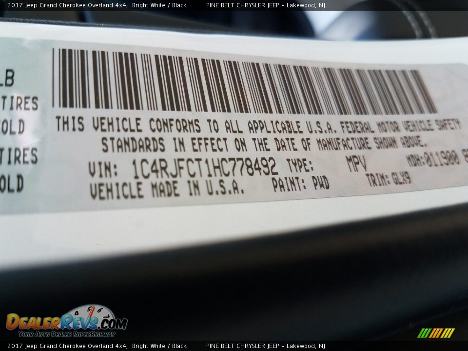2017 Jeep Grand Cherokee Overland 4x4 Bright White / Black Photo #10