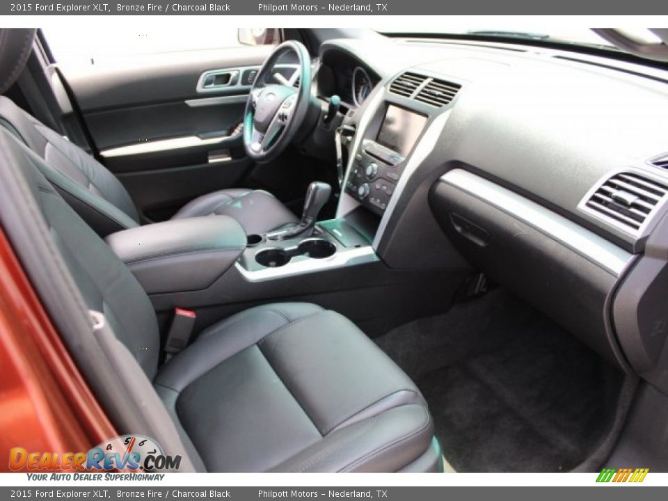 2015 Ford Explorer XLT Bronze Fire / Charcoal Black Photo #31