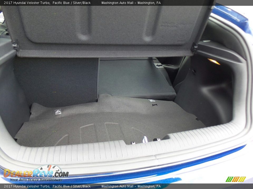 2017 Hyundai Veloster Turbo Trunk Photo #12