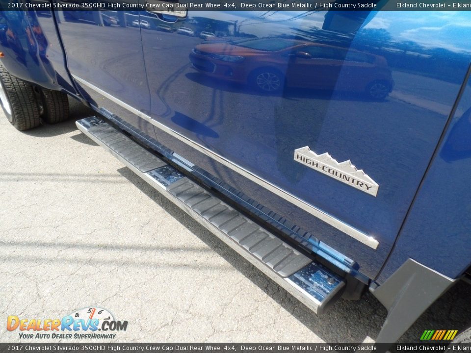 2017 Chevrolet Silverado 3500HD High Country Crew Cab Dual Rear Wheel 4x4 Deep Ocean Blue Metallic / High Country Saddle Photo #15