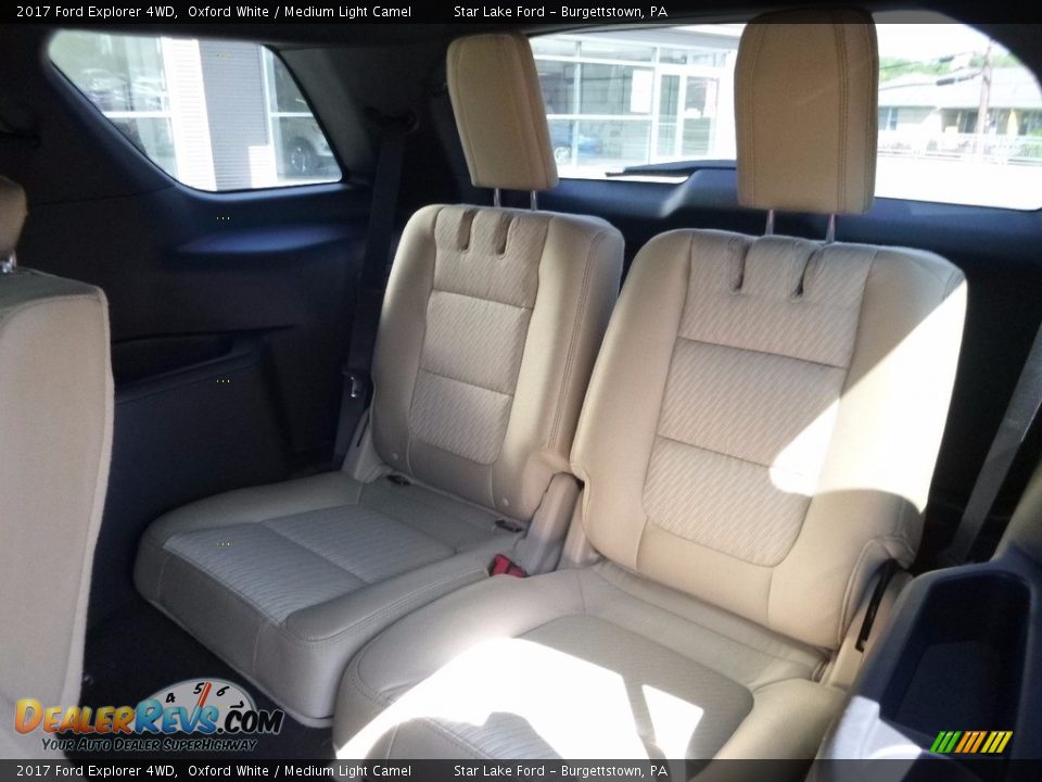 2017 Ford Explorer 4WD Oxford White / Medium Light Camel Photo #12