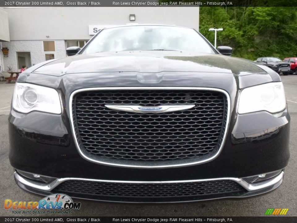 2017 Chrysler 300 Limited AWD Gloss Black / Black Photo #9