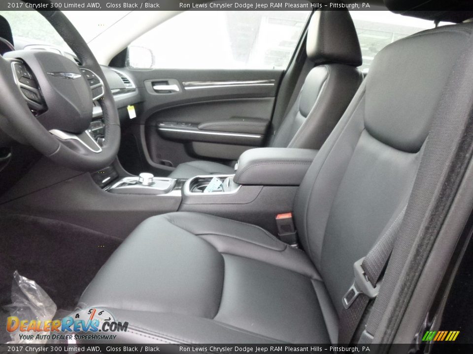 2017 Chrysler 300 Limited AWD Gloss Black / Black Photo #11