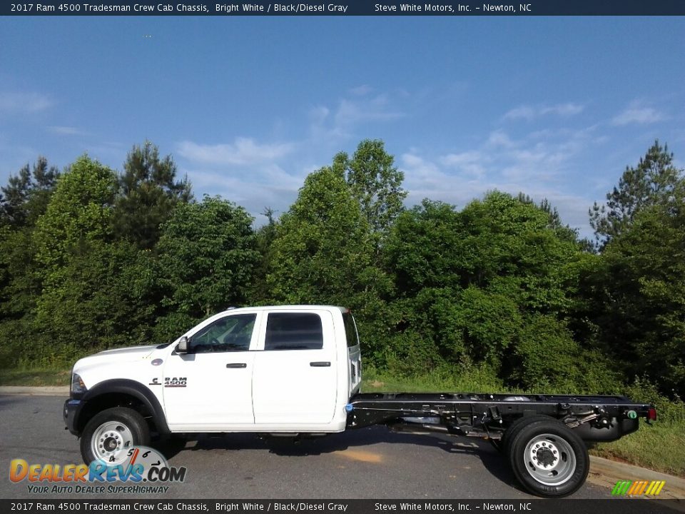 2017 Ram 4500 Tradesman Crew Cab Chassis Bright White / Black/Diesel Gray Photo #1